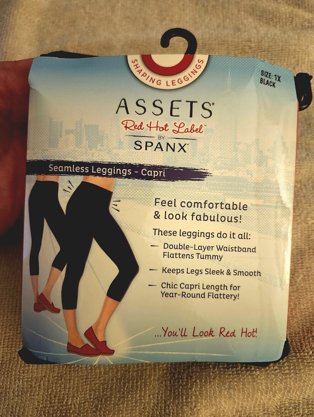 New- SPANX Black Capri Seamless Shaping Leggings